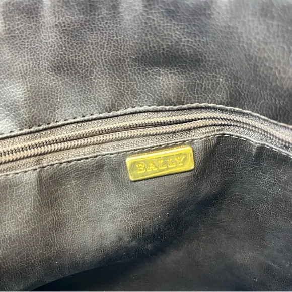 Bally Lambskin Leather Quilted Crossbody Bag with Gold Tone Chain in Cream - Picture 16 of 16